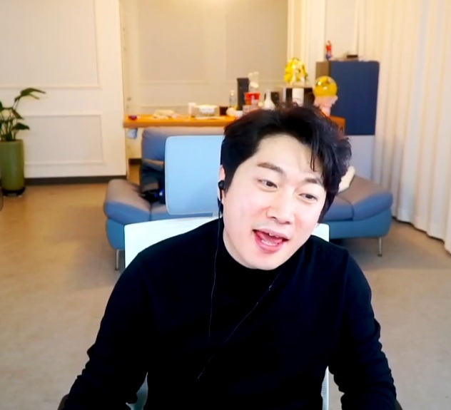 Screenshot_20220221-225016_AfreecaTV.jpg