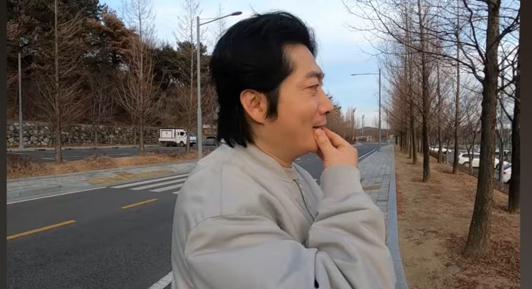 Screenshot_20250121_190742_YouTube.jpg