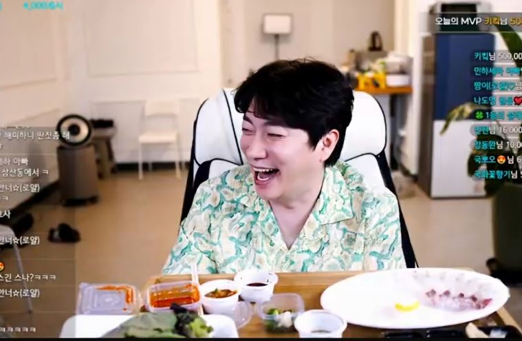 Screenshot_20240531_231439_YouTube.jpg
