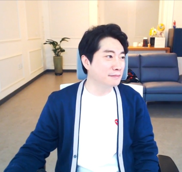 Screenshot_20211220-230212_AfreecaTV.jpg