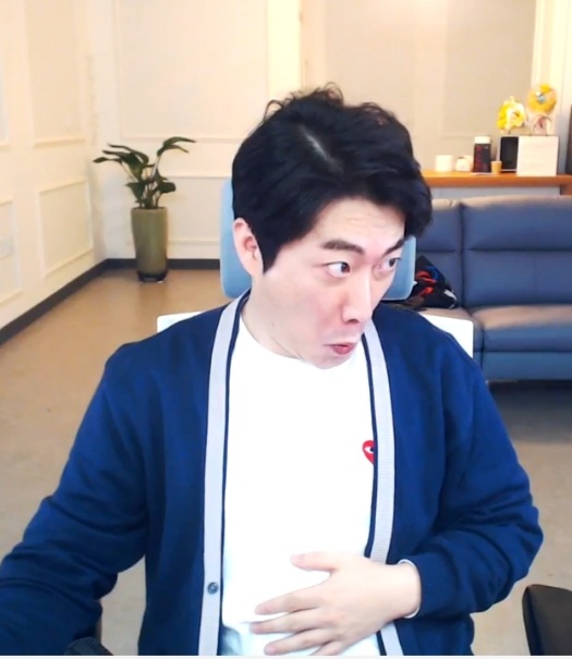 Screenshot_20211220-230217_AfreecaTV.jpg