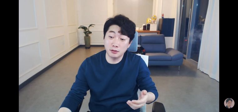 Screenshot_20211217-035739_YouTube.jpg