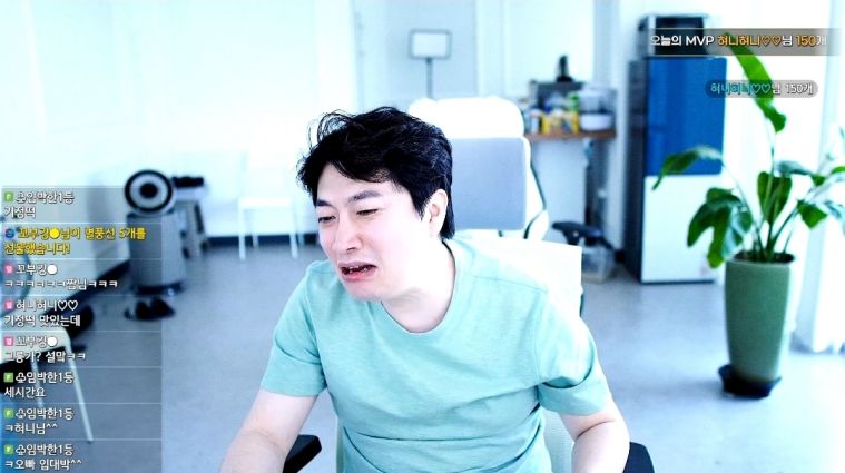 Screenshot_20240523_142031_AfreecaTV.jpg