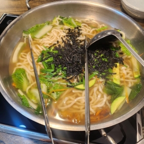 칼국수 보쌈 셋트^^ 오픈기념 즉석복권까지~~