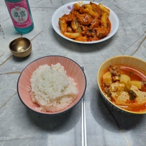 목요일 저녁 간단하게 한잔합니다.