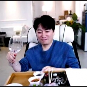 어제 오빠 잘 들어가셨나요 복길언니랑 실랑이하시더니~