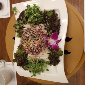 육회 한접시 드세요^~^