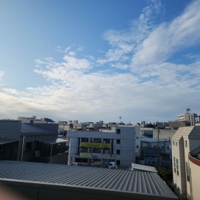 하늘은 참 높네요