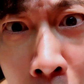 이 표정은 무슨 표정일까요?