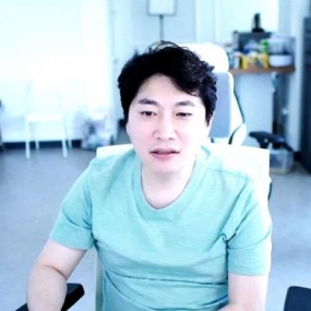 아프 가수 ㅋㅋ